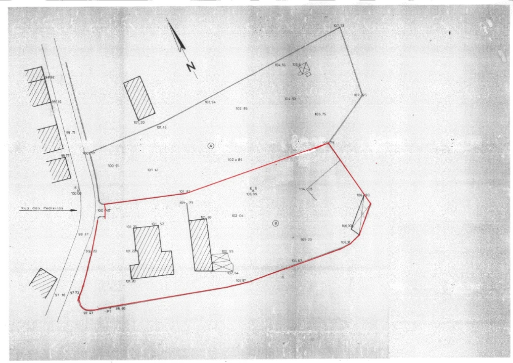 Moradia T5 para Venda em Minde Foto 33