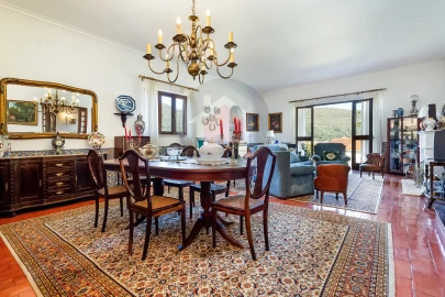 Moradia T5 para Venda em Minde