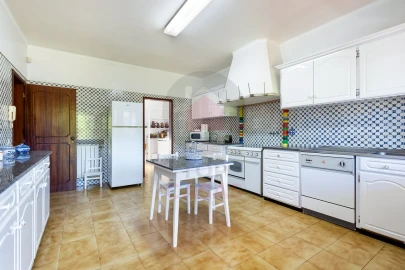 Moradia T5 para Venda em Minde