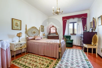 Moradia T5 para Venda em Minde