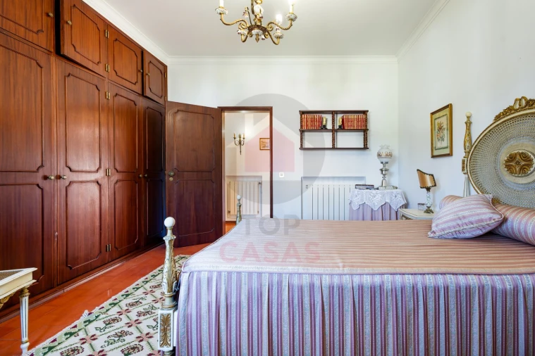 Moradia T5 para Venda em Minde Foto 17