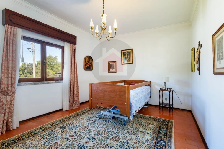 Moradia T5 para Venda em Minde Foto 18