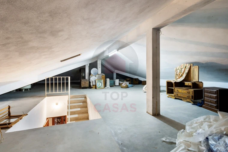 Moradia T5 para Venda em Minde Foto 23