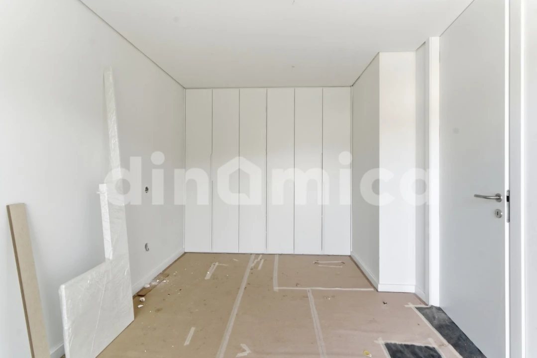 Apartamento T3 para Venda em Vila Nova de Famalicão e Calendário Foto 13