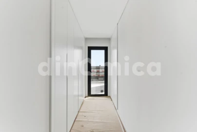 Apartamento T3 para Venda em Vila Nova de Famalicão e Calendário