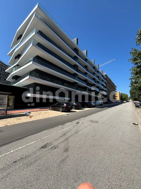 Apartamento T3 para Venda em Vila Nova de Famalicão e Calendário
