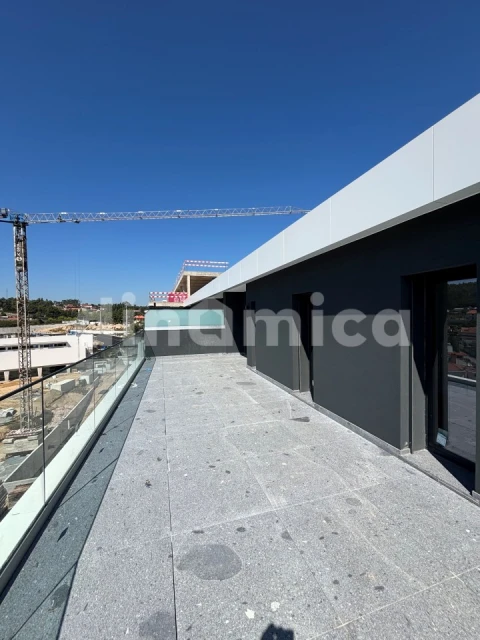 Apartamento T3 para Venda em Vila Nova de Famalicão e Calendário