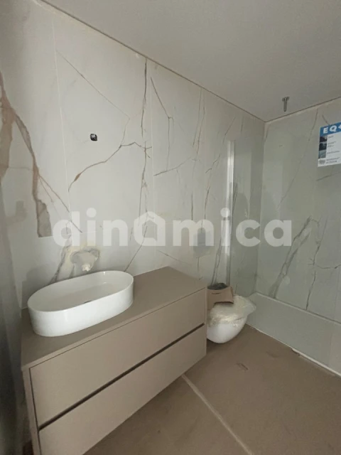 Apartamento T3 para Venda em Vila Nova de Famalicão e Calendário