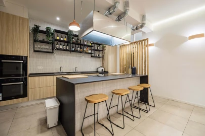 Negócio para Arrendamento em São Vicente