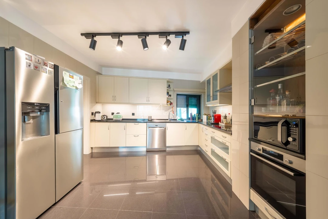 Apartamento T3 para Arrendamento em Oeiras e São Julião da Barra, Paço de Arcos e Caxias Foto 15