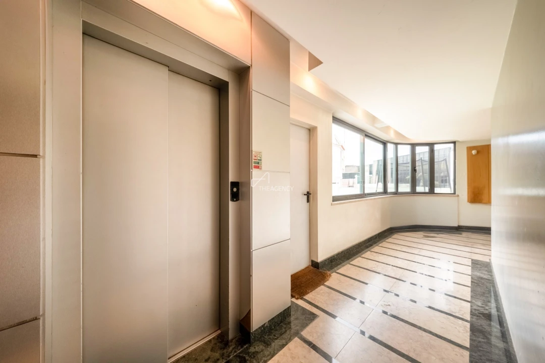 Apartamento T3 para Arrendamento em Oeiras e São Julião da Barra, Paço de Arcos e Caxias Foto 28