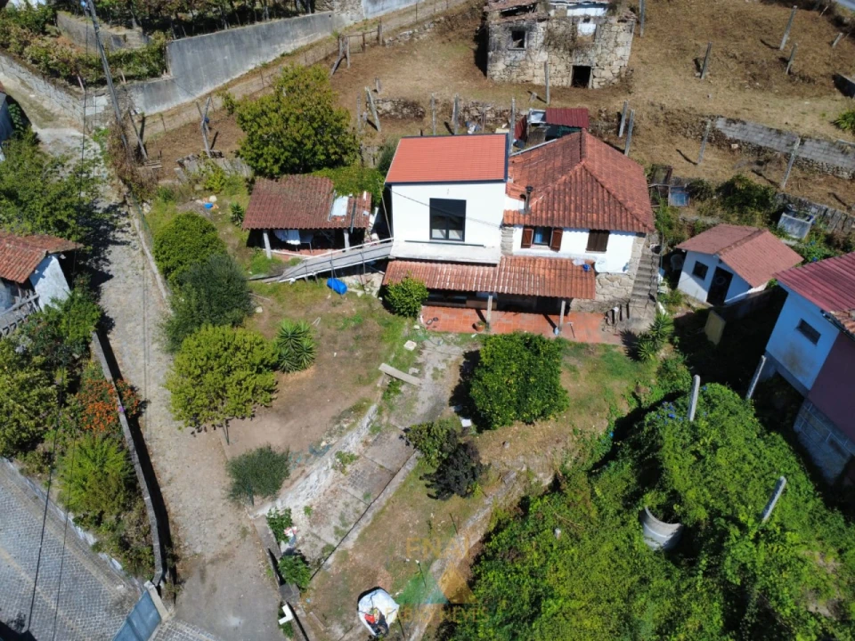 Moradia T2 para Venda em Vilela, São Cosme e São Damião e Sá Foto 1