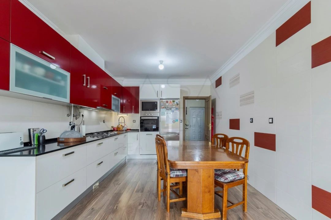 Moradia T4 para Venda em Gambia-Pontes-Alto da Guerra Foto 13