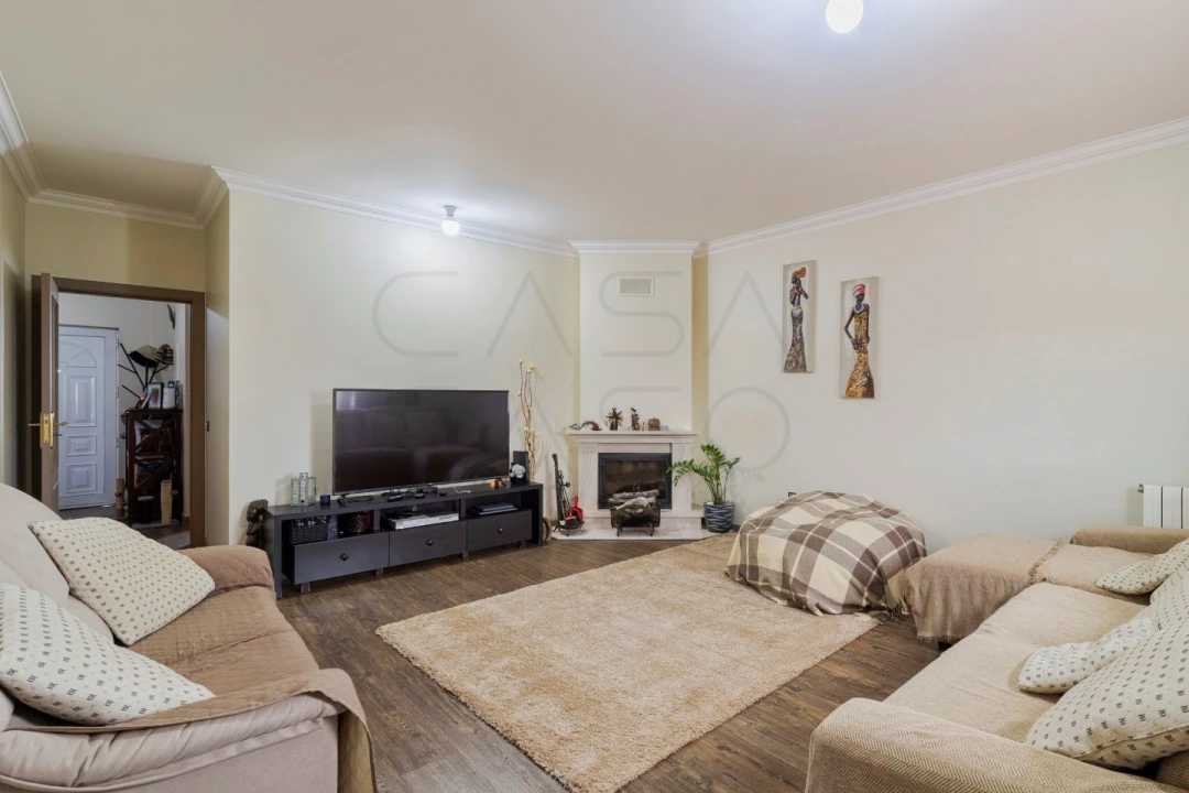 Moradia T4 para Venda em Gambia-Pontes-Alto da Guerra Foto 9