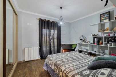 Moradia T4 para Venda em Gambia-Pontes-Alto da Guerra