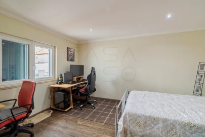 Moradia T4 para Venda em Gambia-Pontes-Alto da Guerra