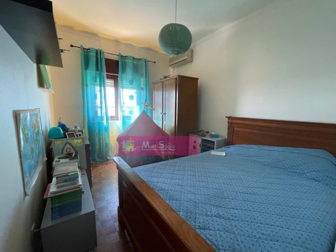 Apartamento T2 para Venda em Vila Nova da Barquinha Foto 4