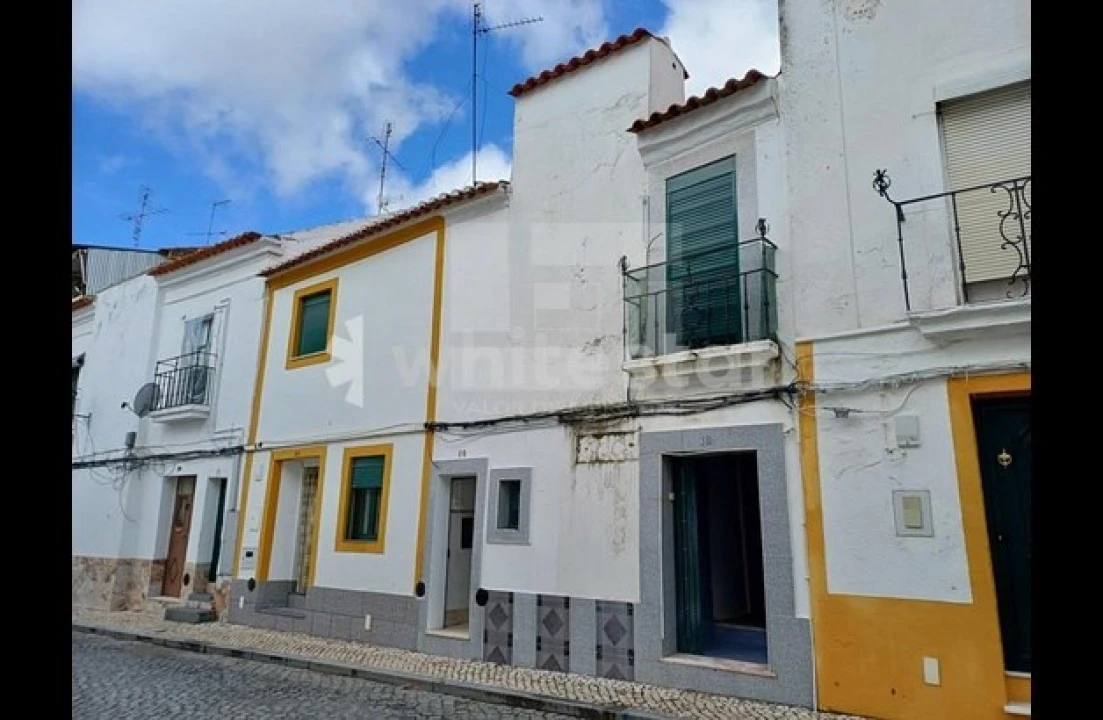 Moradia T3 para Venda em Nossa Senhora da Expectação Foto 1