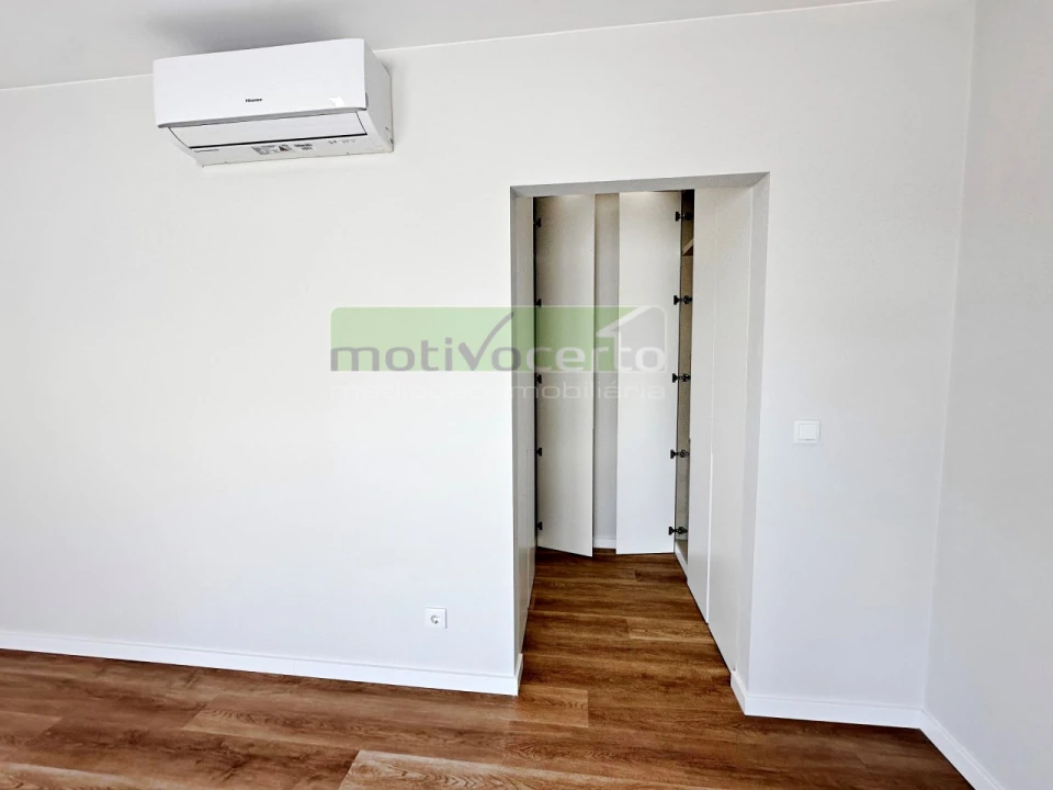 Moradia T3 para Venda em Almargem do Bispo, Pêro Pinheiro e Montelavar Foto 19