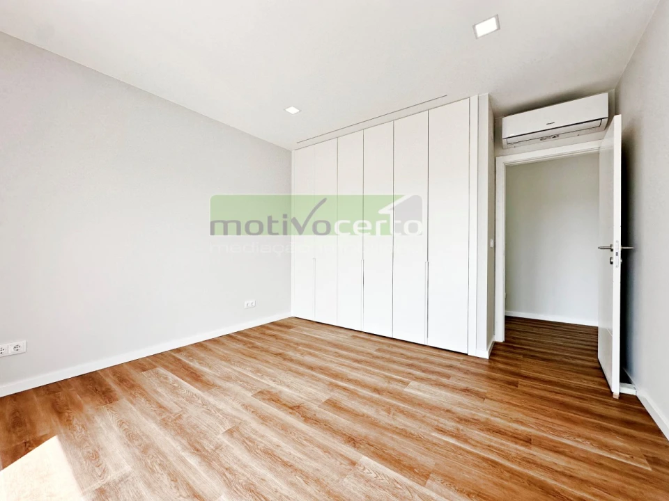 Moradia T3 para Venda em Almargem do Bispo, Pêro Pinheiro e Montelavar Foto 24