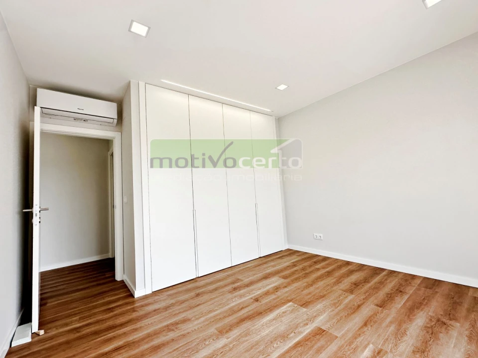 Moradia T3 para Venda em Almargem do Bispo, Pêro Pinheiro e Montelavar Foto 26