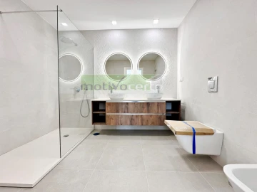 Moradia T3 para Venda em Almargem do Bispo, Pêro Pinheiro e Montelavar