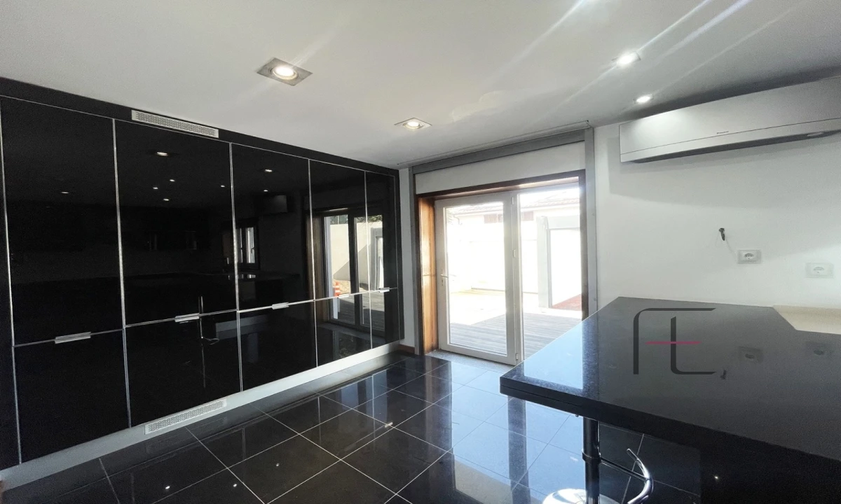 Moradia T4 para Venda em Perafita, Lavra e Santa Cruz do Bispo Foto 15