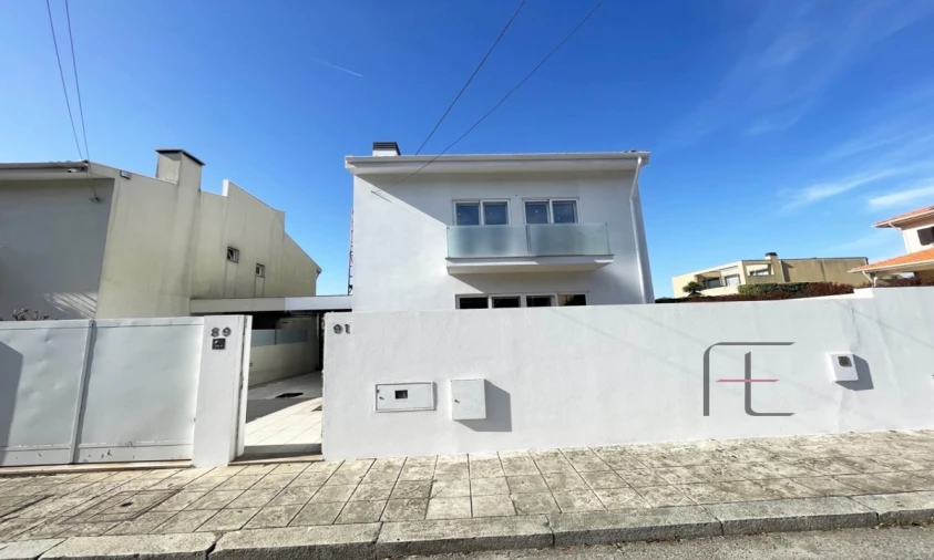 Moradia T4 para Venda em Perafita, Lavra e Santa Cruz do Bispo Foto 2