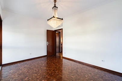 Moradia T6 para Arrendamento em Cidade da Maia