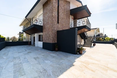 Moradia T6 para Arrendamento em Cidade da Maia