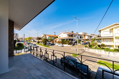 Moradia T6 para Arrendamento em Cidade da Maia