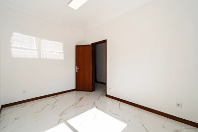 Moradia T6 para Arrendamento em Cidade da Maia