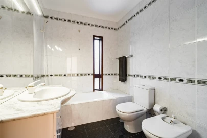 Moradia T6 para Arrendamento em Cidade da Maia