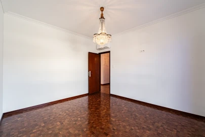 Moradia T6 para Arrendamento em Cidade da Maia