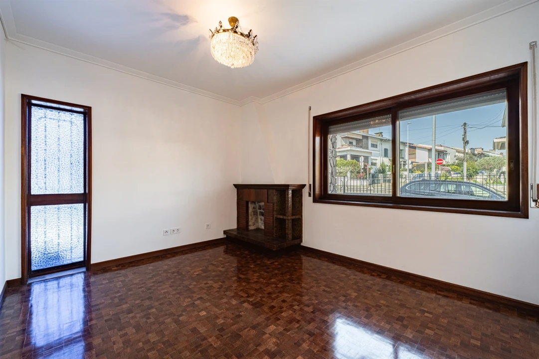 Moradia T6 para Arrendamento em Cidade da Maia Foto 30