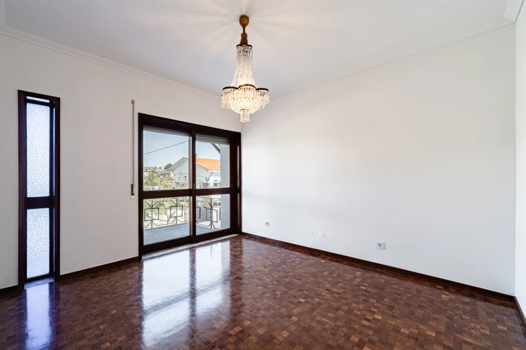 Moradia T6 para Arrendamento em Cidade da Maia Foto 6