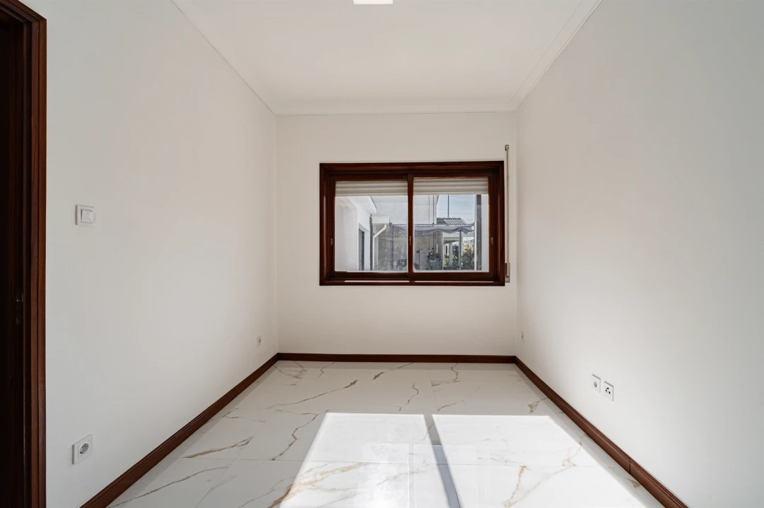 Moradia T6 para Arrendamento em Cidade da Maia Foto 31