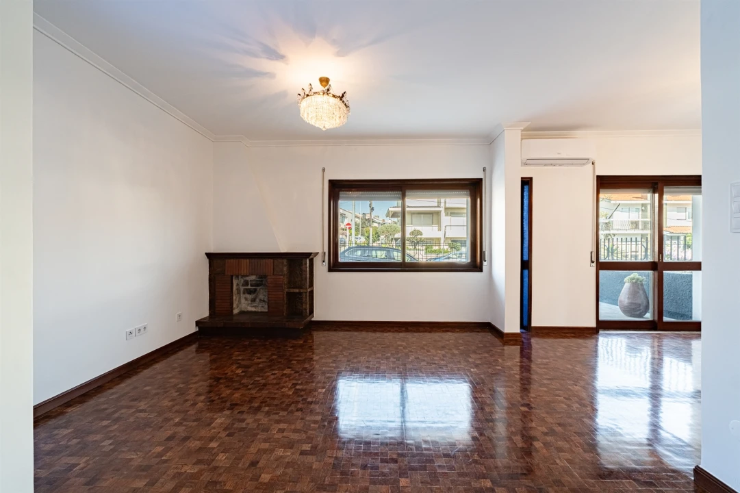 Moradia T6 para Arrendamento em Cidade da Maia Foto 27