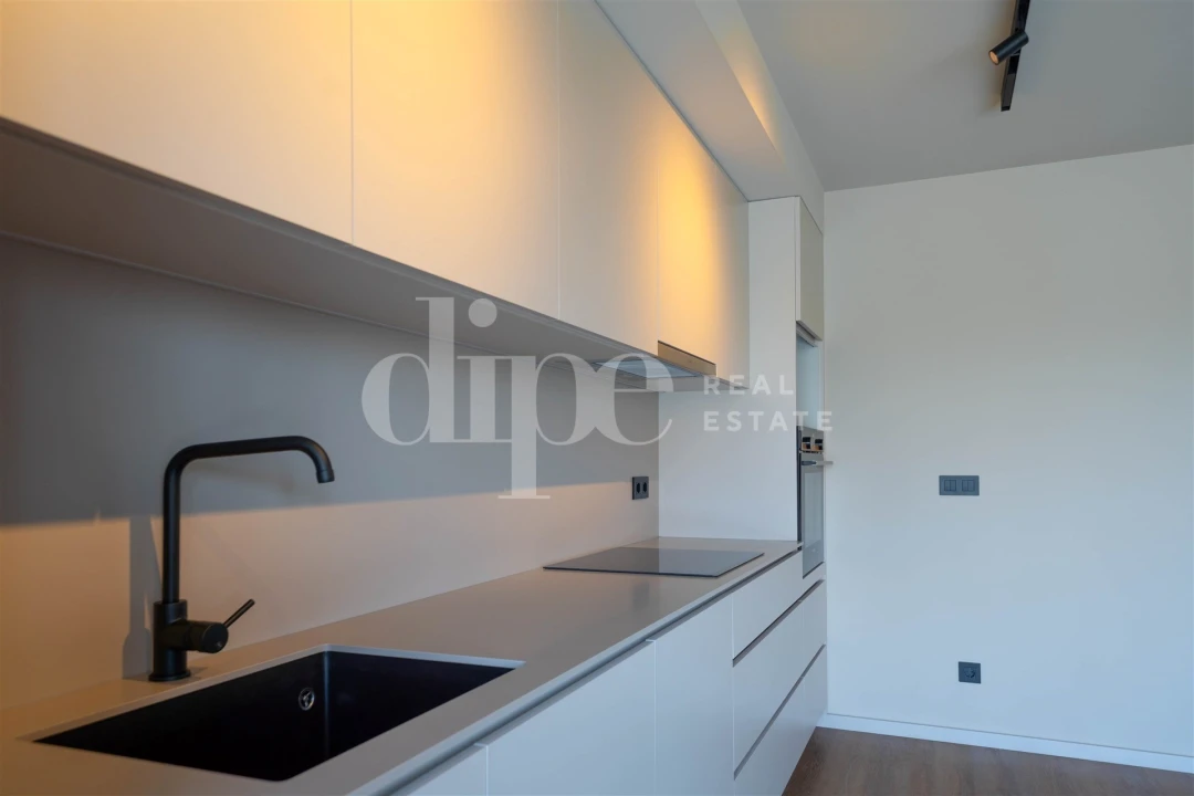 Apartamento T2 para Venda em Creixomil Foto 8