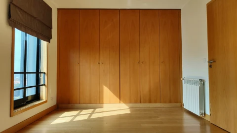 Apartamento T2 para Arrendamento em Glória e Vera Cruz