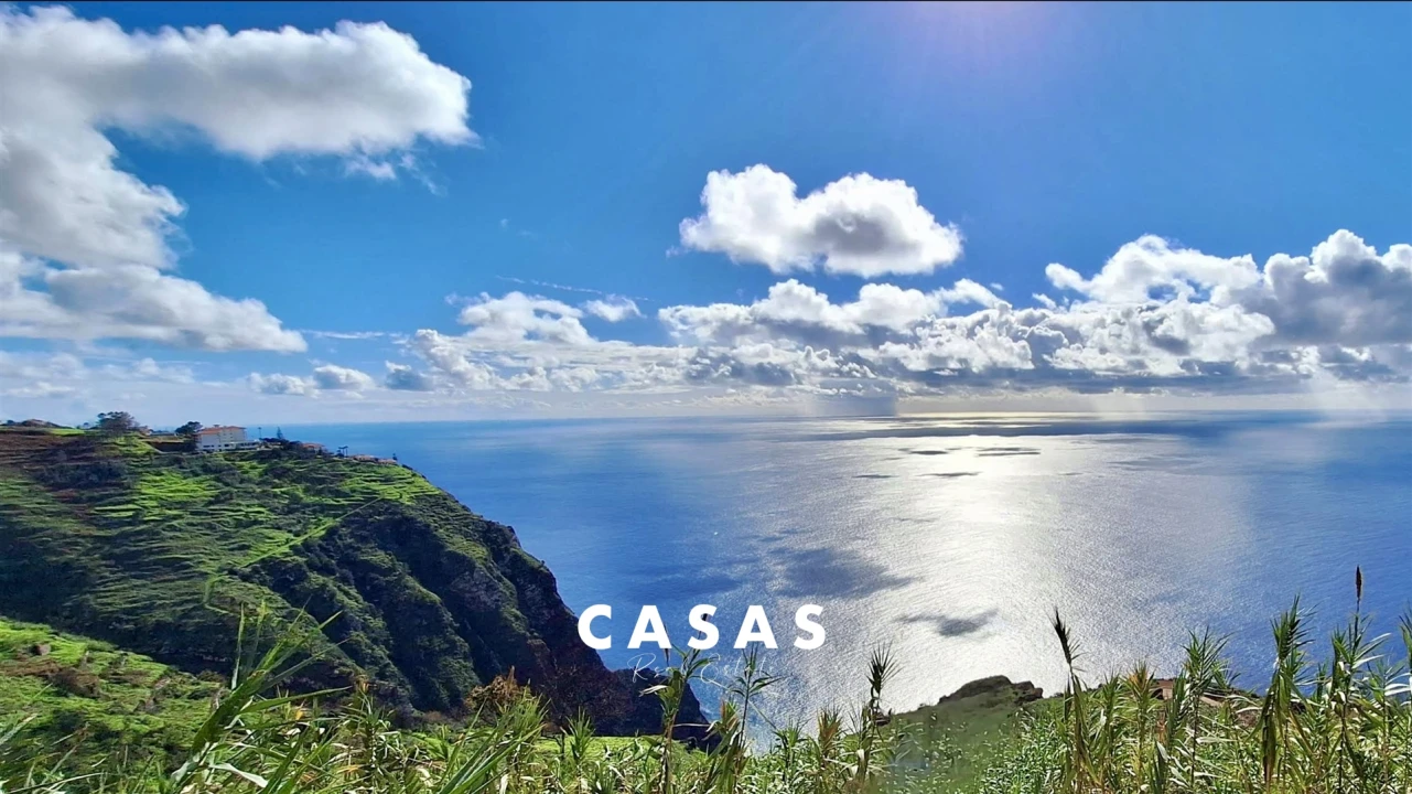 Moradia T5 para Venda em Fajã da Ovelha Foto 2