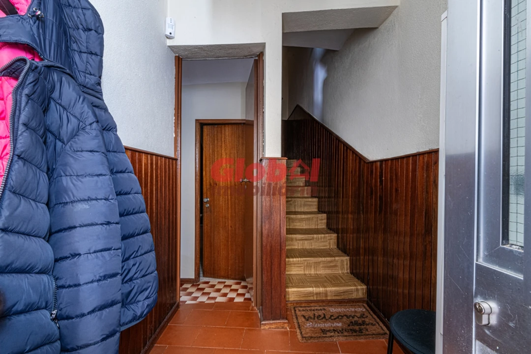 Moradia T3 para Venda em Orgens Foto 2