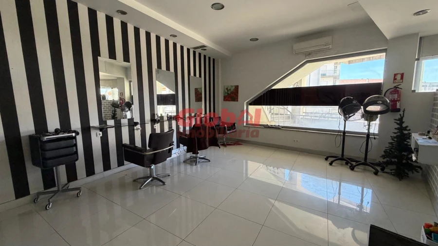 Loja para Venda em Barreiros e Cepões Foto 3