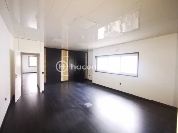 Escritório para Arrendamento em Lijo