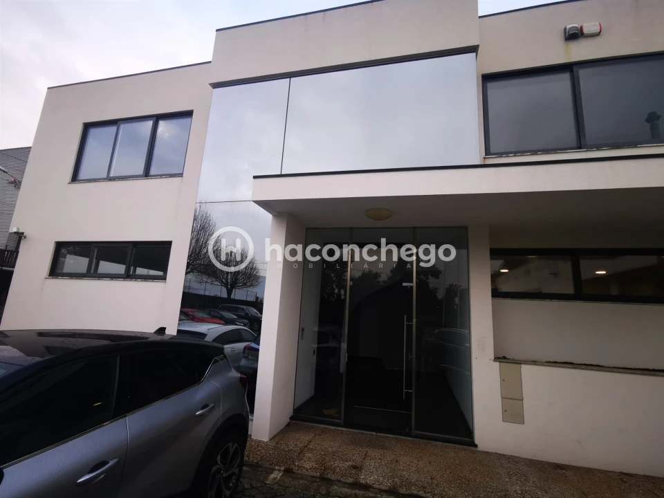 Escritório para Arrendamento em Lijo Foto 1