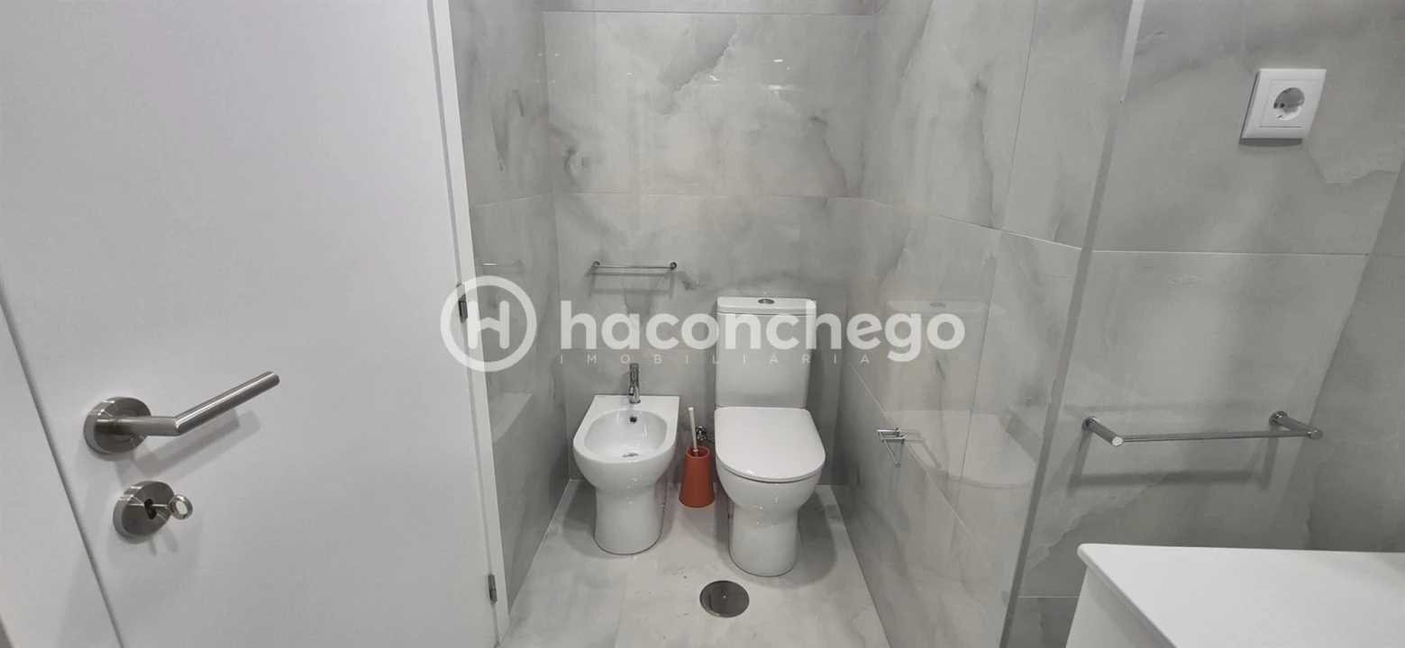 Apartamento T2 para Arrendamento em Barcelos, V.Boa, V.Frescainha Foto 17