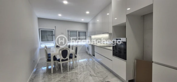 Apartamento T2 para Arrendamento em Barcelos, V.Boa, V.Frescainha