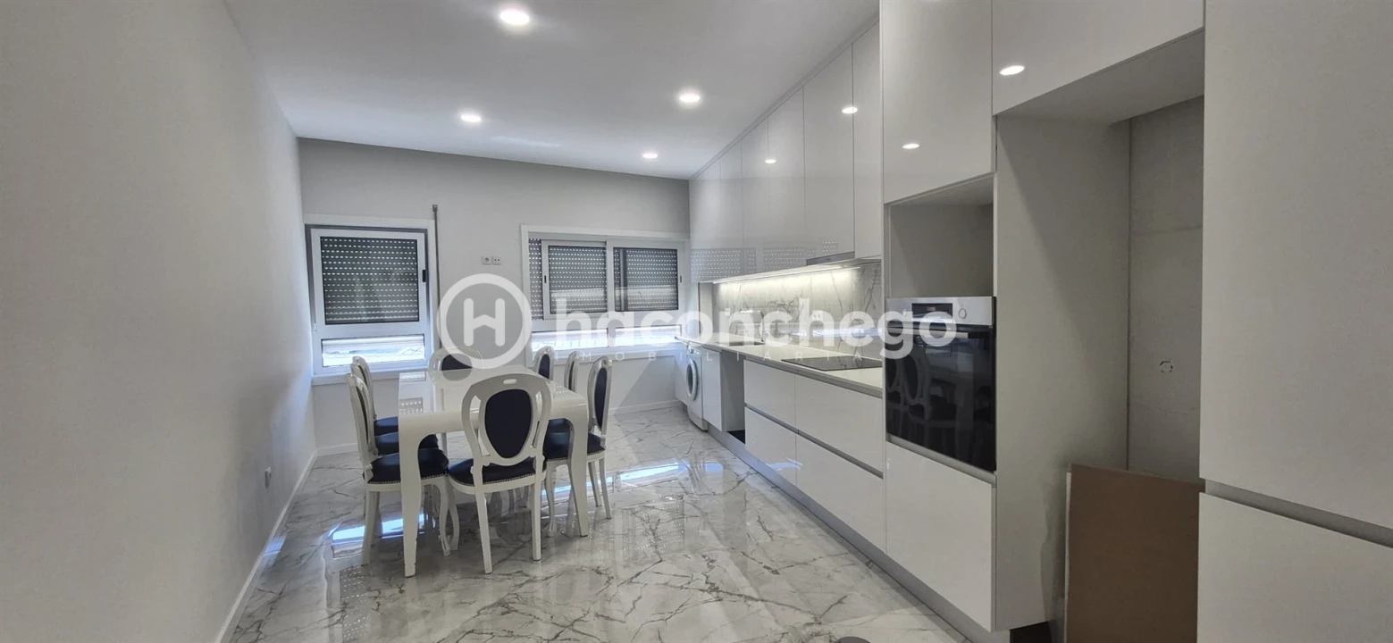 Apartamento T2 para Arrendamento em Barcelos, V.Boa, V.Frescainha Foto 5