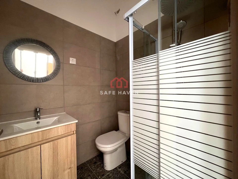 Apartamento T2 para Venda em Nelas Foto 8