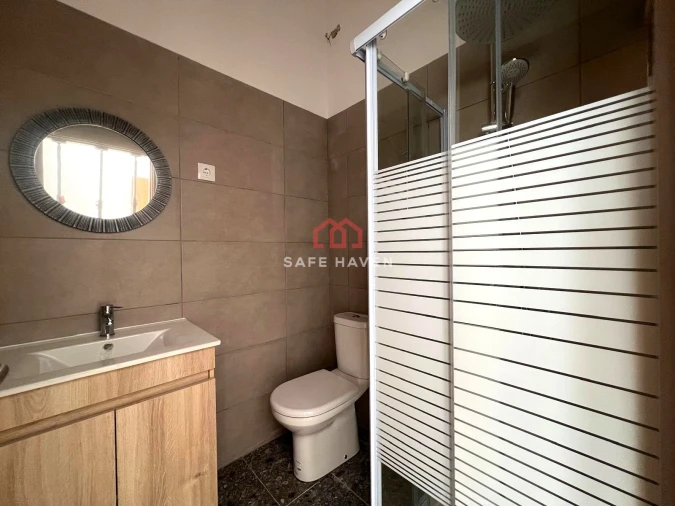 Apartamento T2 para Venda em Nelas Foto 8